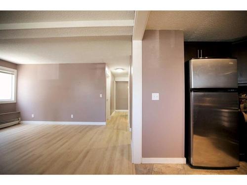 1-1905 11 Avenue Sw, Calgary, AB - Indoor