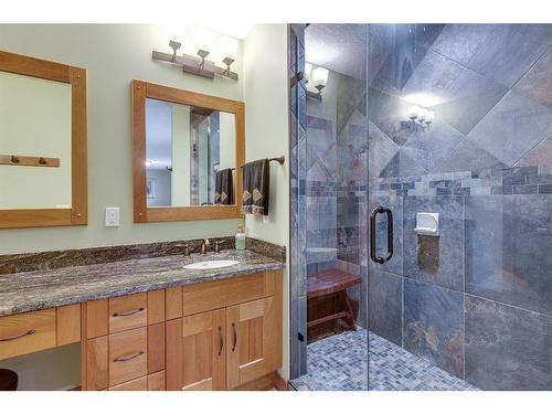7066-35468 Range Road 30, Rural Red Deer County, AB - Indoor Photo Showing Bathroom