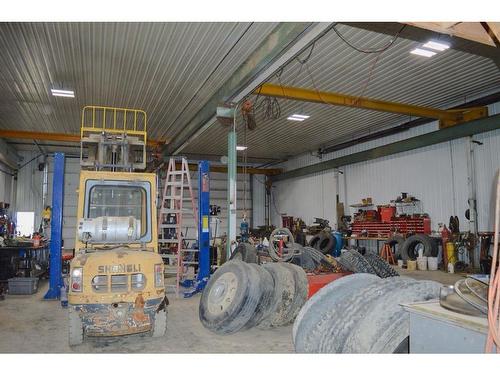 215012 Rr 254, Mossleigh, AB - Indoor Photo Showing Garage