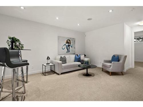 4202 1A Street Sw, Calgary, AB - Indoor Photo Showing Other Room