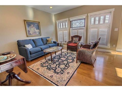 6103 20 Street Close, Lloydminster, AB - Indoor Photo Showing Living Room