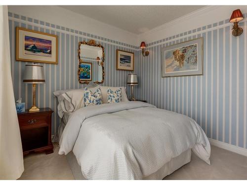 2322 Highway 3, Lundbreck, AB - Indoor Photo Showing Bedroom
