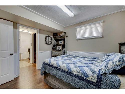 109 4 Avenue Se, Youngstown, AB - Indoor Photo Showing Bedroom