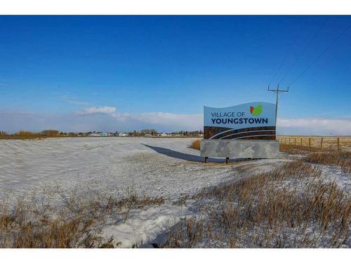 109 4 Avenue Se, Youngstown, AB - Outdoor With View