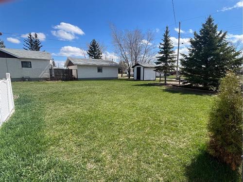 109 4 Avenue Se, Youngstown, AB - Outdoor