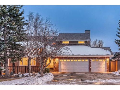 16 Silver Creek Place Nw, Calgary, AB - Outdoor