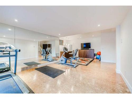 16 Silver Creek Place Nw, Calgary, AB - Indoor Photo Showing Gym Room