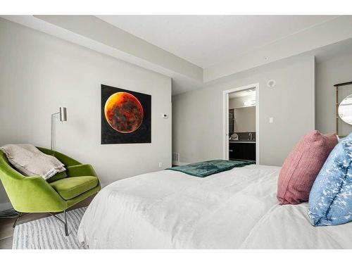 4101-1122 3 Street Se, Calgary, AB - Indoor Photo Showing Bedroom