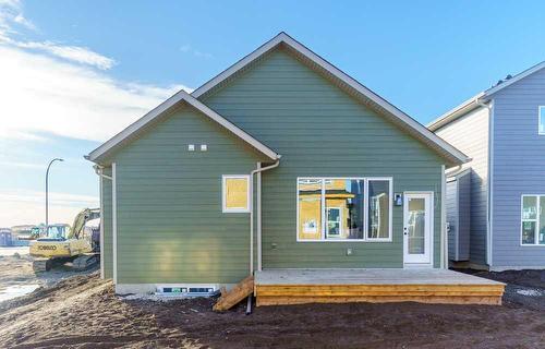 802 Mandalay Boulevard, Carstairs, AB - Outdoor