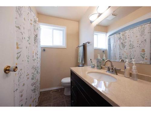 116 Rowan Street, Fort Mcmurray, AB - Indoor Photo Showing Bathroom