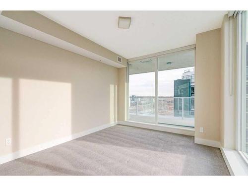 1505-519 Riverfront Avenue Se, Calgary, AB - Indoor Photo Showing Other Room