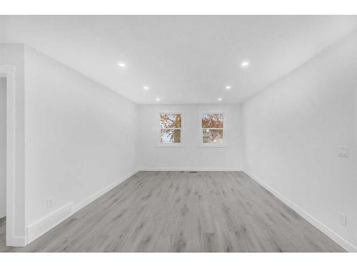 611 Penbrooke Road Se, Calgary, AB - Indoor Photo Showing Other Room