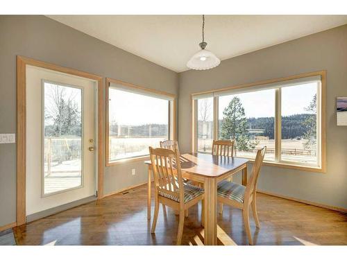 288140 Parkins Road West, Rural Foothills County, AB - Indoor Photo Showing Dining Room