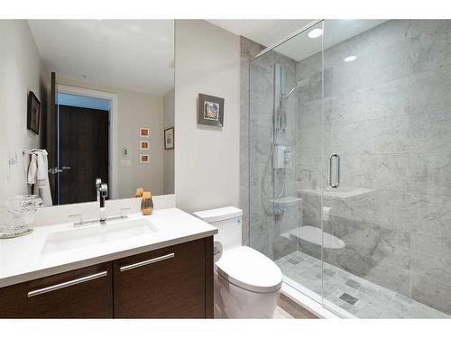 2421-222 Riverfront Avenue Sw, Calgary, AB - Indoor Photo Showing Bathroom