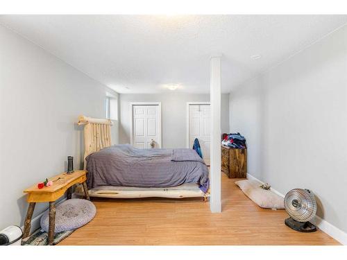 482074 144 Street West, Rural Foothills County, AB - Indoor Photo Showing Bedroom