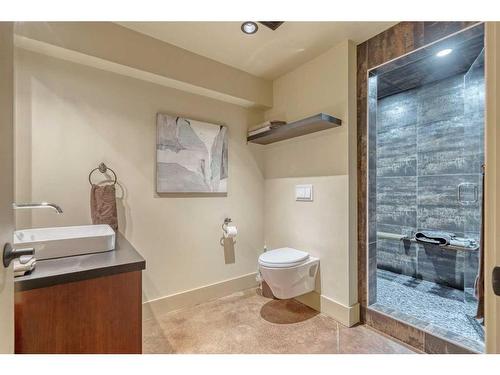919 Rideau Road Sw, Calgary, AB - Indoor Photo Showing Bathroom