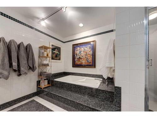 63 Pinebrook Way Sw, Rural Rocky View County, AB - Indoor Photo Showing Bathroom