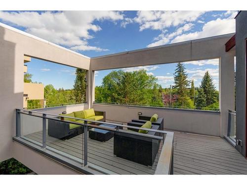1016 39 Avenue Sw, Calgary, AB - Outdoor With Deck Patio Veranda With Exterior