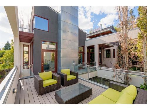 1016 39 Avenue Sw, Calgary, AB - Outdoor With Deck Patio Veranda With Exterior