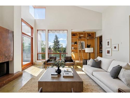 1016 39 Avenue Sw, Calgary, AB - Indoor Photo Showing Living Room With Fireplace