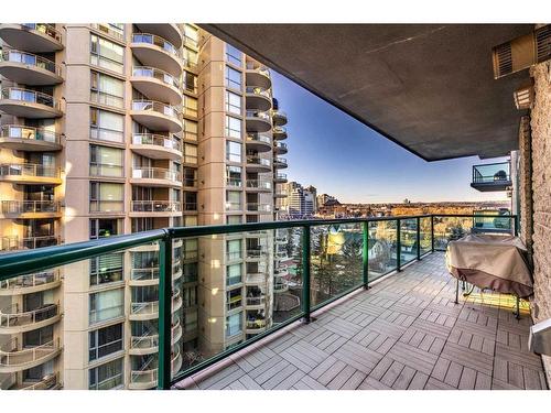 601-837 2 Avenue Sw, Calgary, AB - Outdoor With Balcony With Exterior