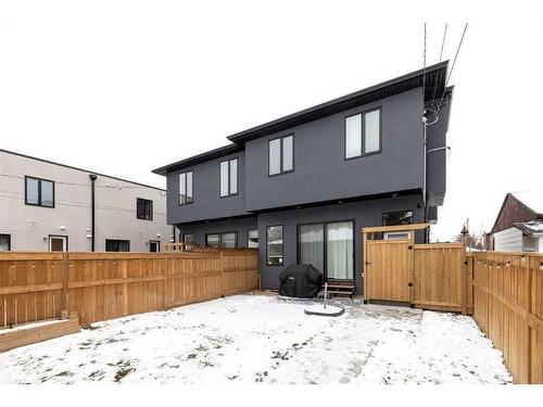 2008 17 Avenue Nw, Calgary, AB - Outdoor With Exterior