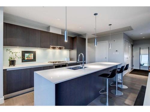 3601-1122 3 Street Se, Calgary, AB - Indoor Photo Showing Kitchen With Double Sink With Upgraded Kitchen