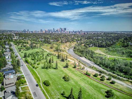 1615 48 Avenue Sw, Calgary, AB - Outdoor With View