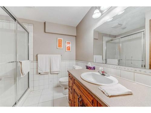 178125 240 Street West, Rural Foothills County, AB - Indoor Photo Showing Bathroom