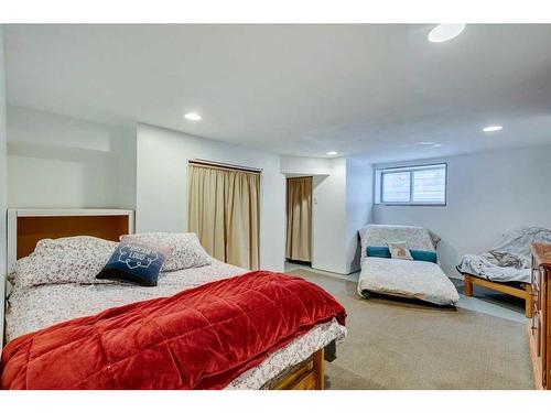 5128 Baines Road Nw, Calgary, AB - Indoor Photo Showing Bedroom