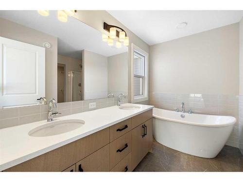332 Calhoun Common Ne, Calgary, AB - Indoor Photo Showing Bathroom