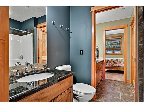 410-107 Armstrong Place, Canmore, AB - Indoor Photo Showing Bathroom