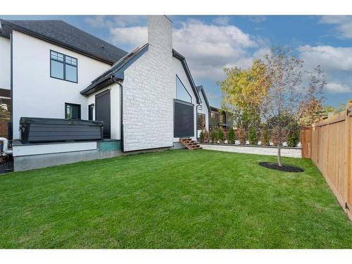 4308 Coronation Drive Sw, Calgary, AB - Outdoor