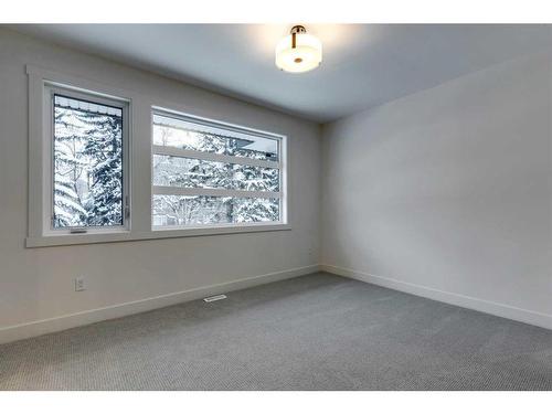 617 Royal Avenue Sw, Calgary, AB - Indoor Photo Showing Other Room