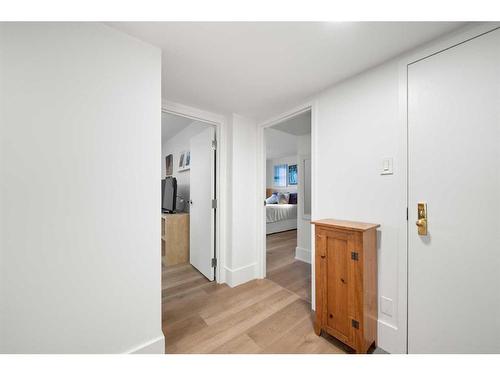 601-318 26 Avenue Sw, Calgary, AB - Indoor Photo Showing Other Room