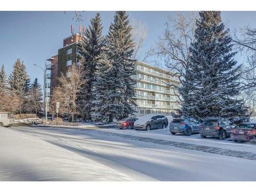 506-3204 Rideau Place Sw, Calgary, AB - Outdoor
