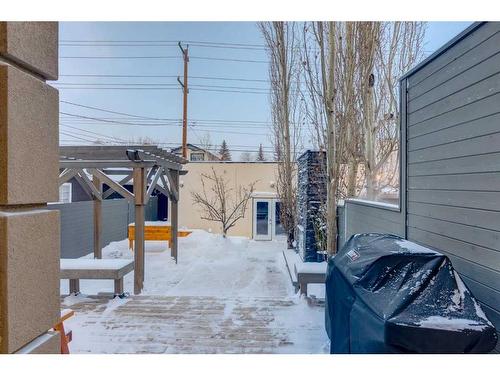 1904 50 Avenue Sw, Calgary, AB - Outdoor With Exterior