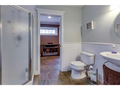 38013 Range Road 275, Rural Red Deer County, AB - Indoor Photo Showing Bathroom