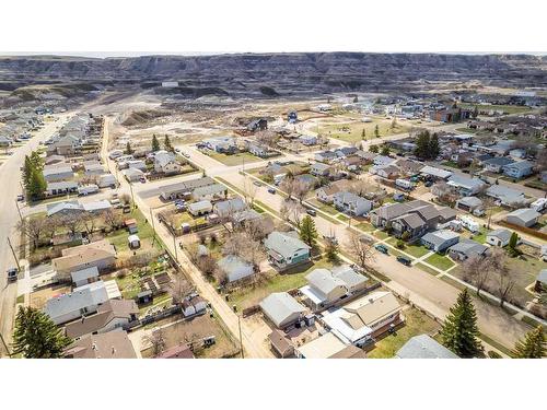 712 2 Street Sw, Drumheller, AB 