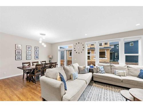 265 Sandpiper Crescent, Chestermere, AB - Indoor Photo Showing Living Room