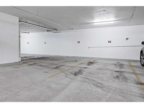 2601-930 16 Avenue Sw, Calgary, AB - Indoor Photo Showing Garage