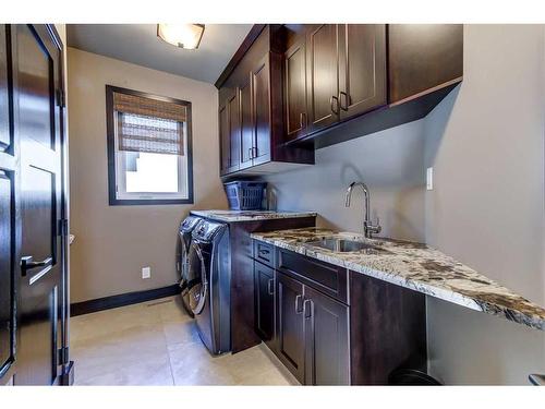 3719 Cameron Heights Pl Nw Place Nw, Edmonton, AB - Indoor Photo Showing Laundry Room