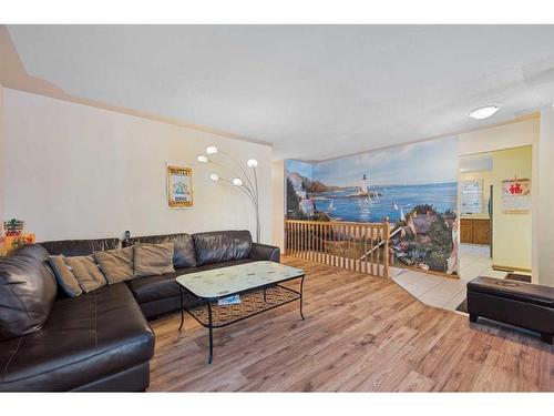 28 Bernard Way Nw, Calgary, AB - Indoor Photo Showing Living Room