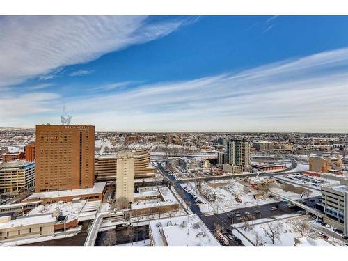 2906-221 6 Avenue Se, Calgary, AB - Outdoor With View