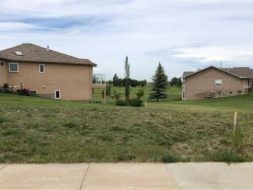 1201 Whispering Greens Place, Vulcan, AB 