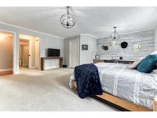 48048 244 Avenue West, Rural Foothills County, AB - Indoor Photo Showing Bedroom