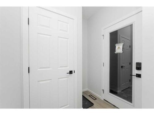 25 Cityline Gate Ne, Calgary, AB - Indoor Photo Showing Other Room