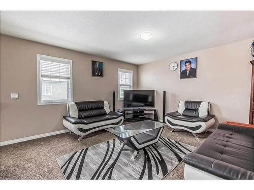 8 Cityscape Place Ne, Calgary, AB - Indoor Photo Showing Living Room