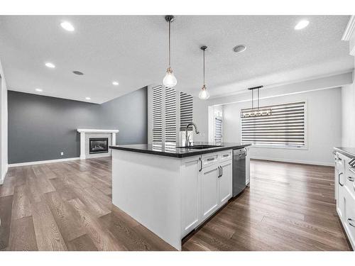 110 Aspen Stone Grove Sw, Calgary, AB - Indoor Photo Showing Kitchen With Upgraded Kitchen