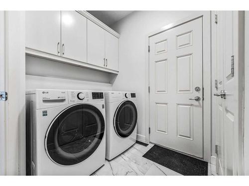 110 Aspen Stone Grove Sw, Calgary, AB - Indoor Photo Showing Laundry Room